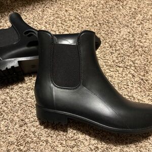 Black Ankle Rain Boots